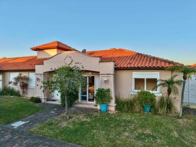 Casa em Condomínio 3 dormitórios para venda, CASA HERMOSA em Xangri-lá | Ref.: 3653