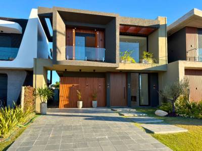 Casa em Condomínio 4 dormitórios para venda, SUNSET em Xangri-lá | Ref.: 3668