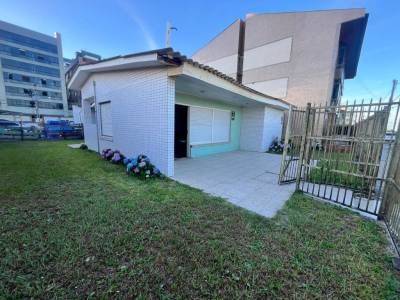 Casa 3 dormitórios para temporada, Zona Nova em Capão da Canoa | Ref.: 3769