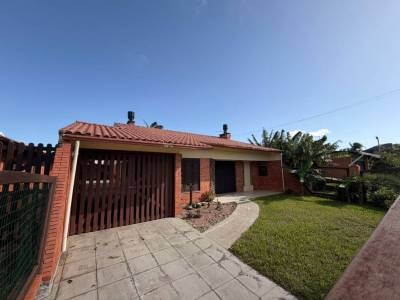 Casa 3 dormitórios para venda, Centro em Xangri-lá | Ref.: 3836