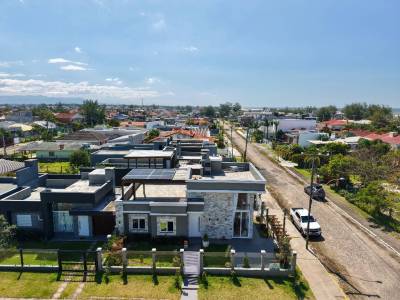 Casa 3 dormitórios para venda, Zona Norte em Capão da Canoa | Ref.: 3844